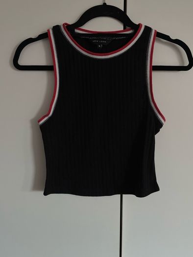 ribbed black crop top
