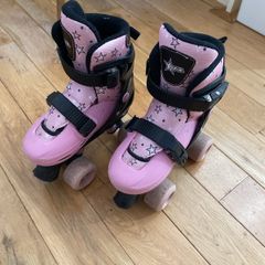 Girls 4 Wheel Boot Skates Size Junior 11-1