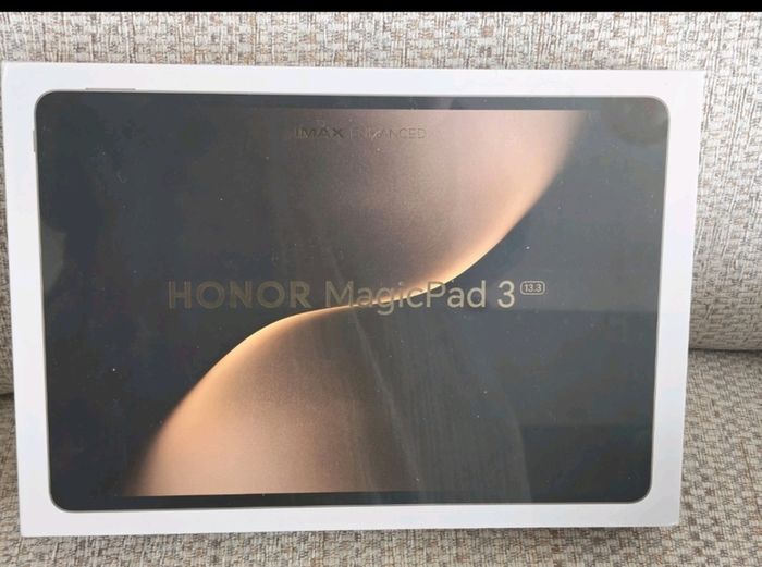 Brand New Sealed HONOR MagicPad 3 16GB RAM