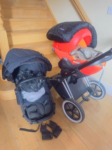 Cybex Priam Platinum with footmuff and car seat Cybex Cloud Q