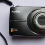 Kodak Easyshare C613 Compact Digital Camera +  SD CARD runs on AA batteries, WORKS WELL Image 6