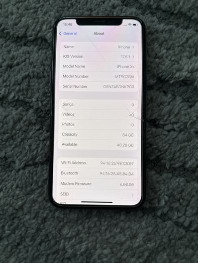 iPhone XS