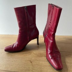 Red women's leather Calf boot size 38