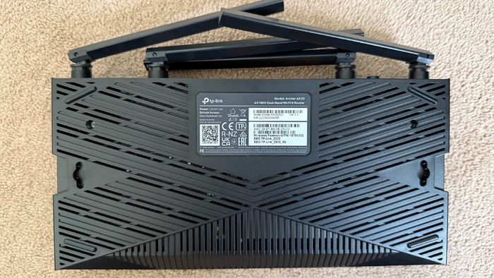 Home networking set up - Netgear switches, TP Link Router, Range Extenders