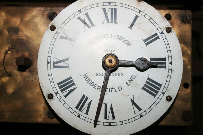 Gledhill  Brook  Time  Recorder  Huddersfield Clock