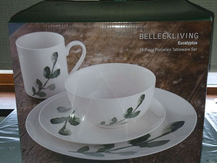 Tableware Set