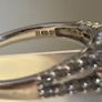 9ct white gold ring Image 3