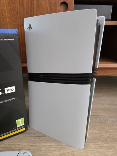 PS5 Pro - 1 month old.