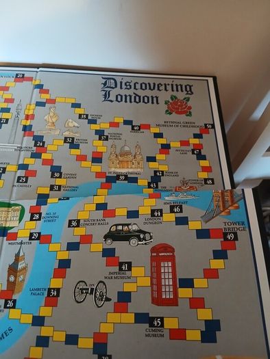 vintage discovering london board game