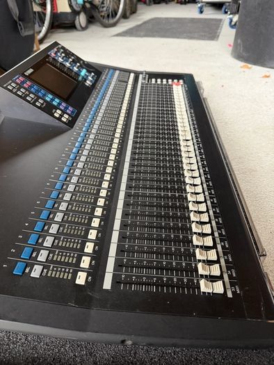 Yamaha LS9
