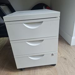 metal drawers