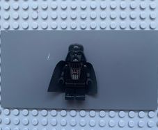 lego star wars sw0004 Darth Vader minifigure (Light Gray Head)
