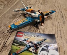 LEGO Technic Stunt Plane 42117