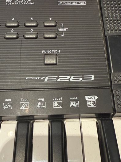 Yamaha Keyboard