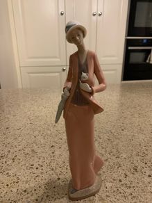 Nao by Lladro Porcelain Lady