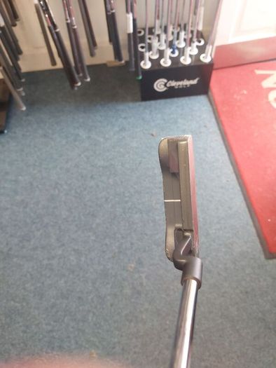 Odyssey DFX double wide blade putter