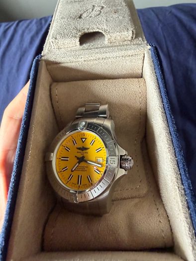 Breitling Avenger