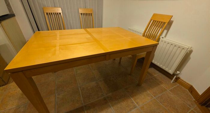 Kitchen Dining Table with six chairs
