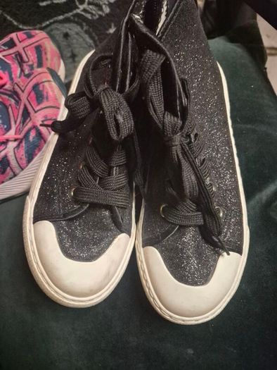 runners/boots/shoes