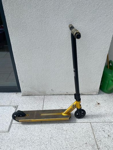 Madd Gear Carve Elite Stunt Scooter Gold/Black