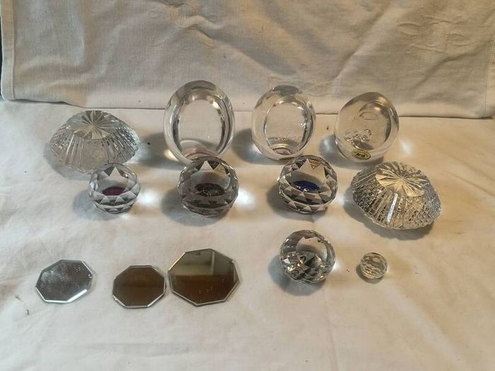 10 Piece Paperweight Bundle