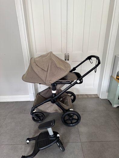 Bugaboo fox 2 complete with bassinet, footmuff and toddler seat