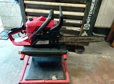 chainsaw