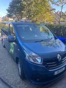 taxi 9 seater wheelchair