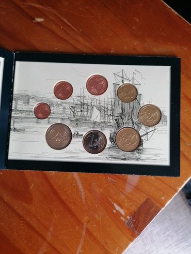 2004 Ireland Euro Coin Set