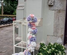 wedding stands and flowers