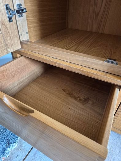 Ercol Bosco 3 door oak wardrobe