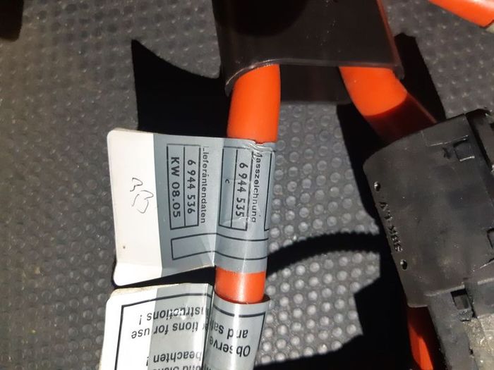 Bmw 5's E61 Positive Battery Plus Blow Off Cable Pole Wire 6944536