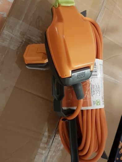 Outdoor extension lead with waterproof socket 15 m lomg