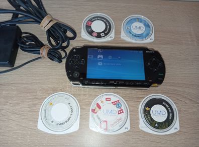 Sony Psp 1000 Working With Faults And Cosmetic Damage plus games and charger