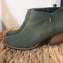 Toms Suede Boots Size Uk 7 ( Eu 40) Image 2