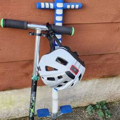 3 in 1 - Pogo stick, Helmet and Scooter, only 15 euro