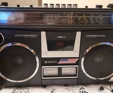 From 1980 Sanyo Stereo-Radiorekorder M4500KE, Working perfect.