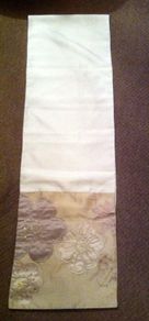 Cream & Gold Table Runner