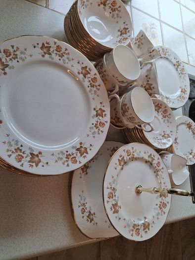 Colclough set 75 piece