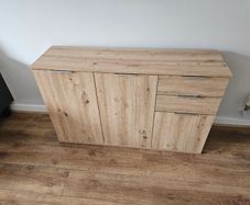 Side board
