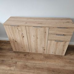 Side board