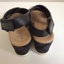 Clarks Ladies Black Leather Wedge Sandals Size 5.5 D Image 6