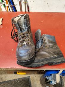 Raichel hiking boots