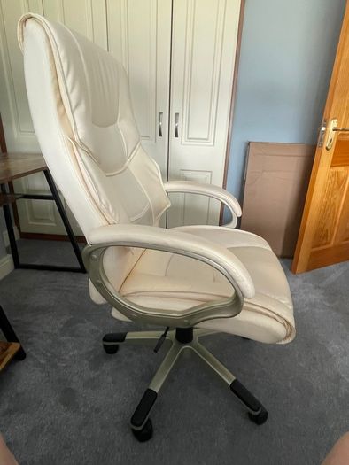 Cream Executive Office Chair