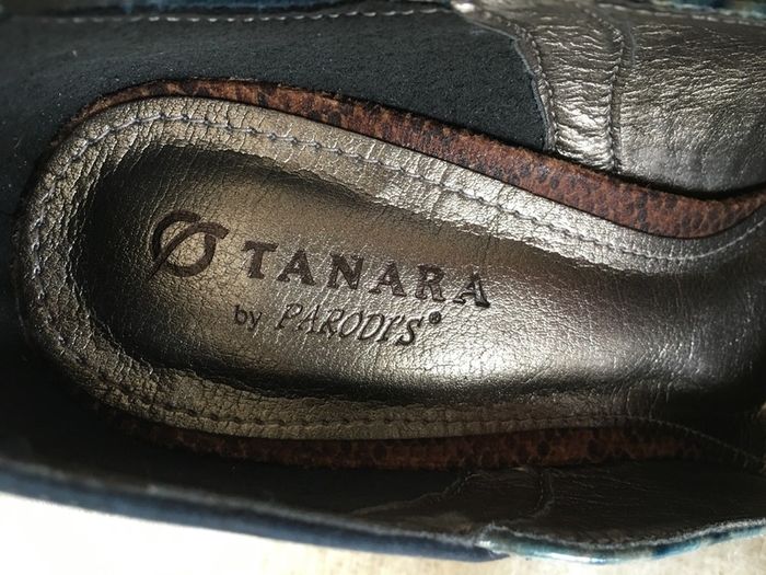 SHOES - Tanara High Heels. Size 39(6)