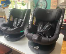 Miniuno Orvital 360 rotating Car seat x2