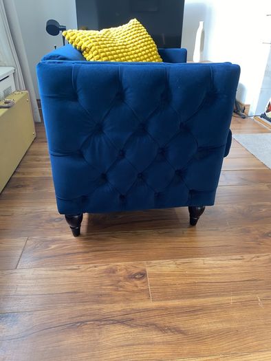 Chesterfield blue/navy velvet armchair