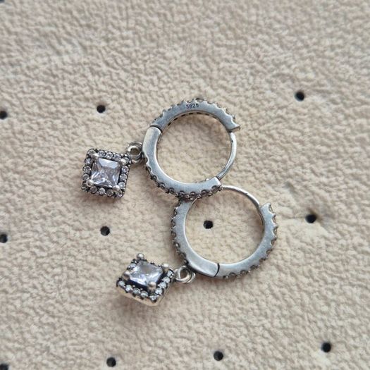 Small round earrings with square drop sterling silver s925 very good condition