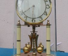 Vintage Kundo  Clock Made In Germany   Battery Operated (works well)