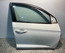 hyundai tucson 2019 white drivers door